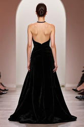 Schwarzes Langes A-Linie Abendkleid aus Samt mit Neckholder